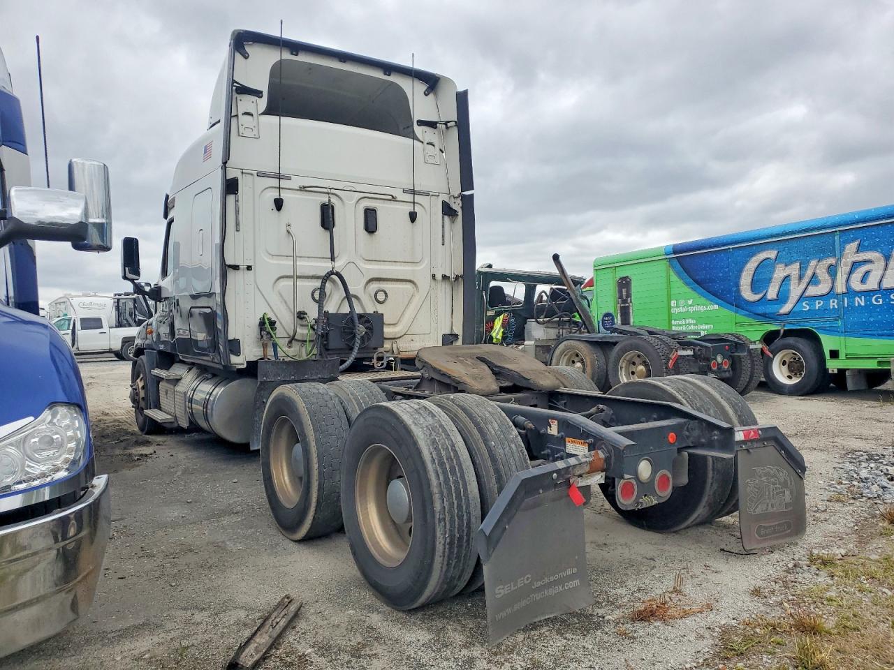 2017 FREIGHTLINER All other VIN 1FUGGLDR4HLJE0619 photo 3