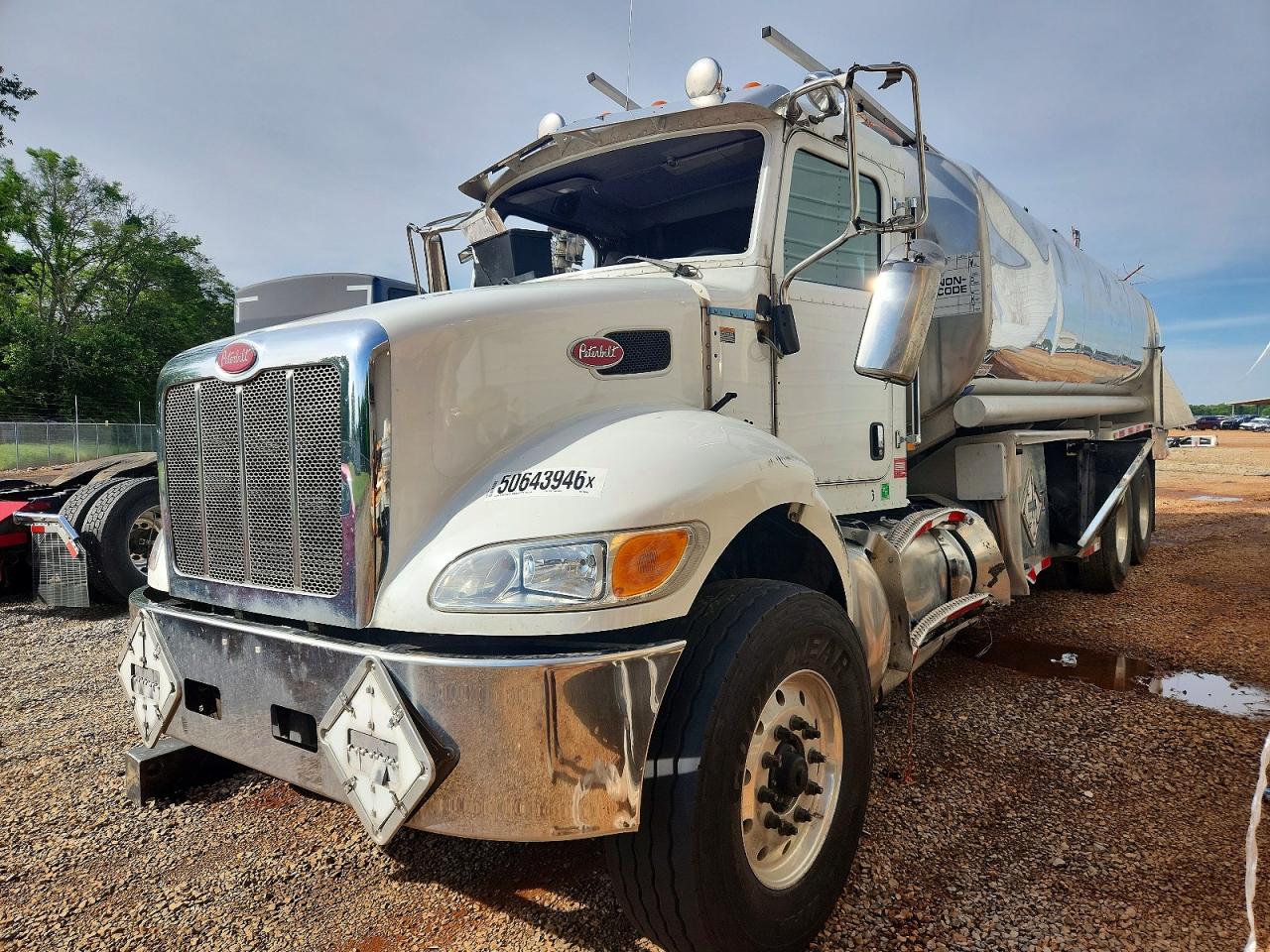 2023 All other VIN 2NP3LJ0X6PM856349 photo 2