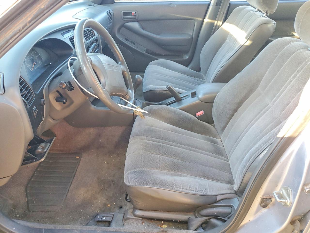 1996 TOYOTA Camry VIN JT2BG12K9T0385631 photo 7