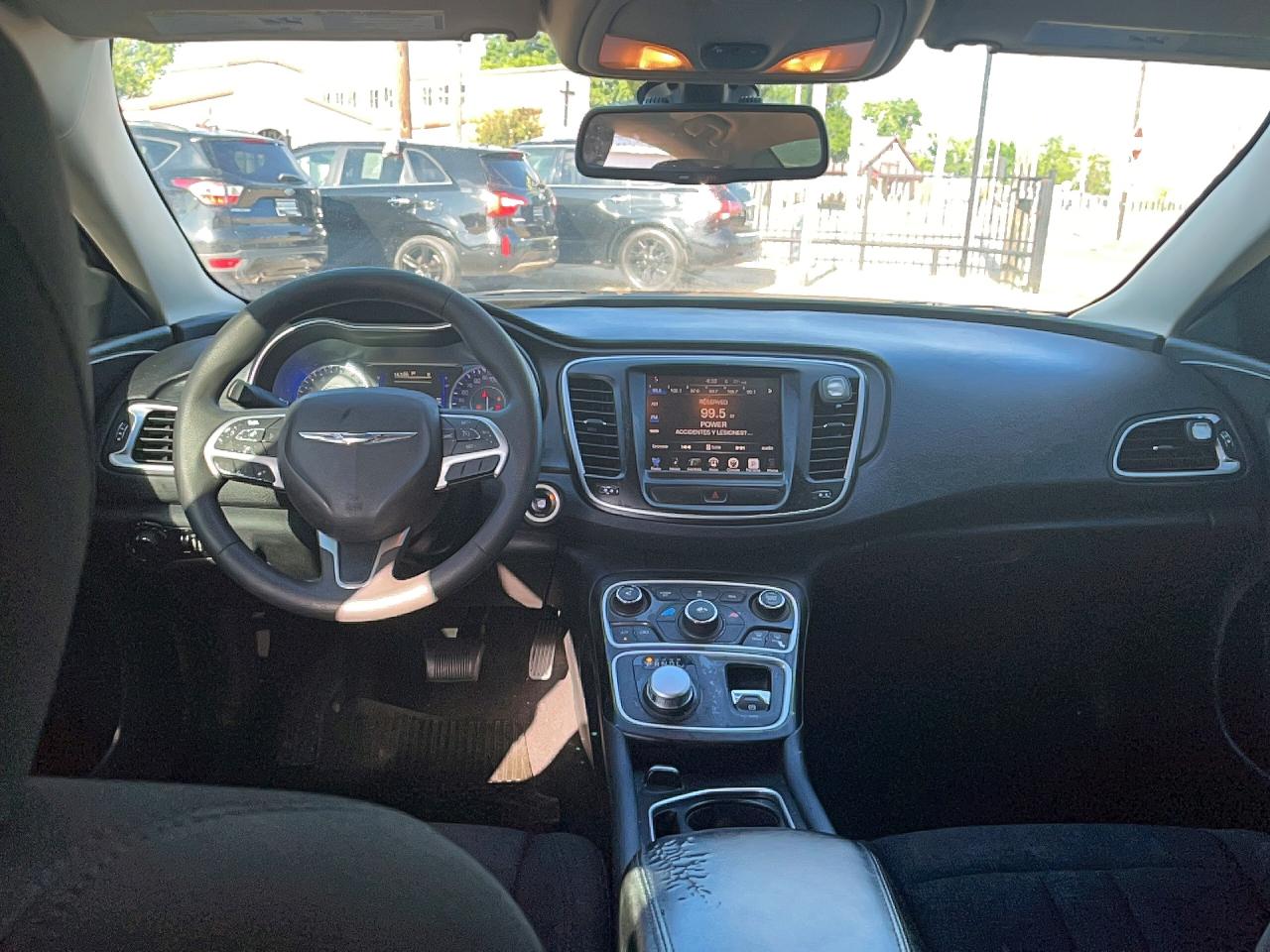 2016 Chrysler 200 VIN 1C3CCCABXGN172625 photo 9