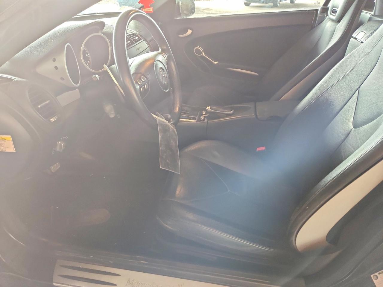 2008 Mercedes-Benz Slk-class VIN WDBWK54F08F173556 photo 7