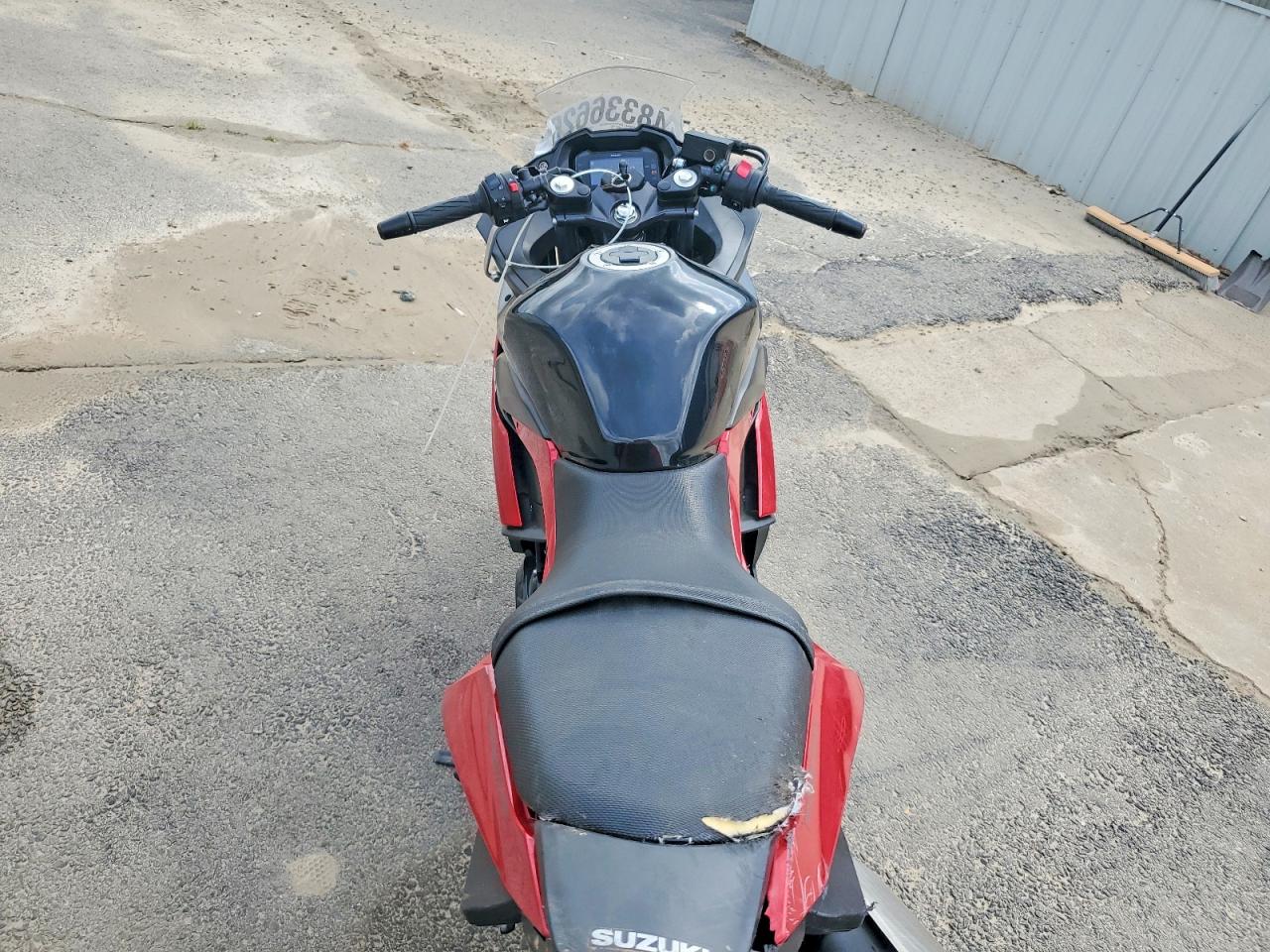 2023 Suzuki Gsx250 VIN LC6DN11A5P1100028 photo 6