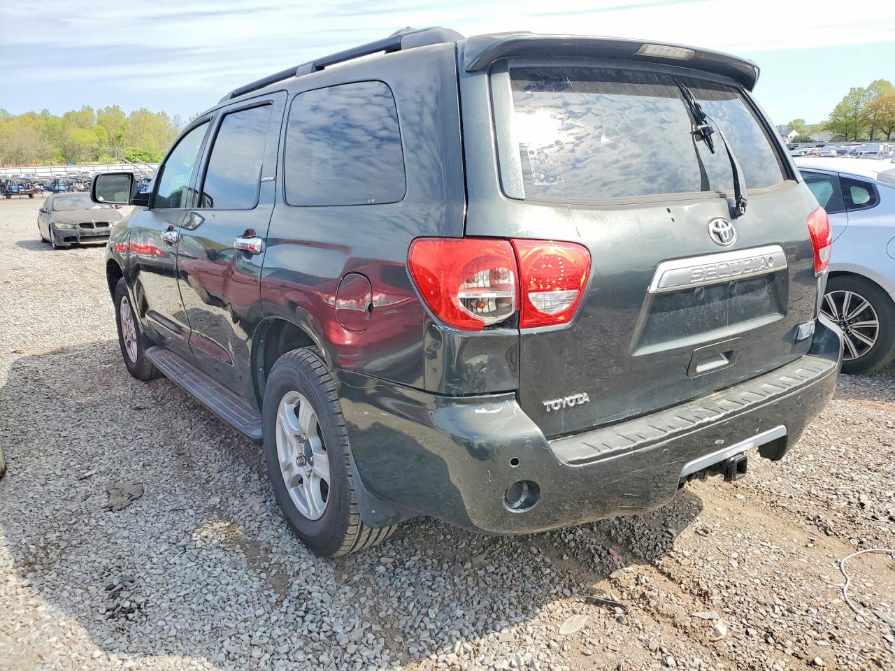 2008 Toyota Sequoia VIN 5TDZY68A88S009795 photo 2