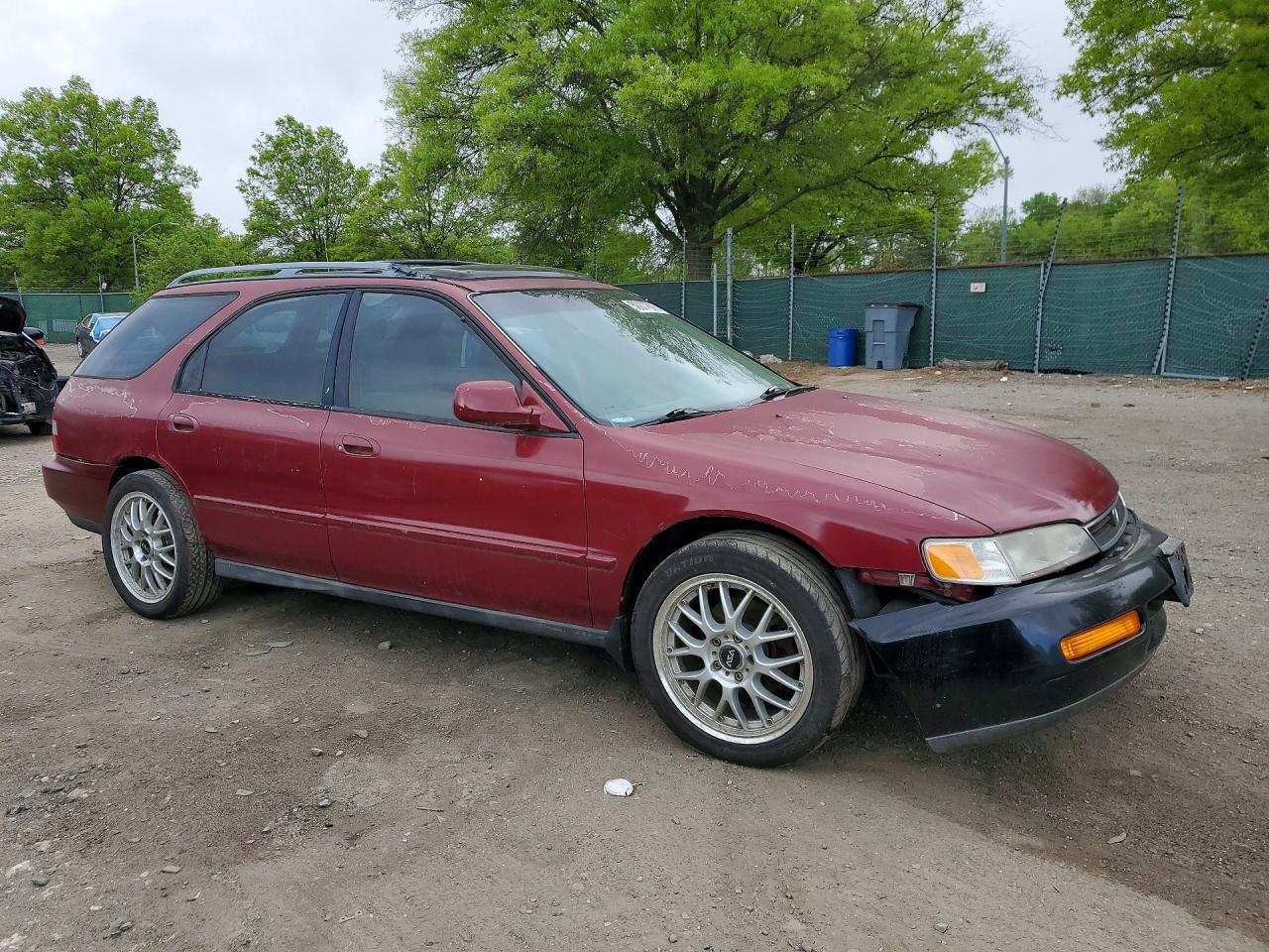 1997 Honda Accord VIN 1HGCE1898VA007014 photo 4
