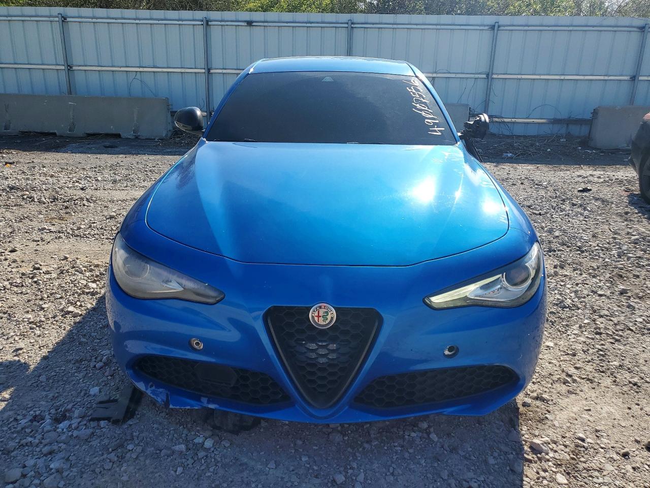 2021 Alfa Giulia VIN ZARFANAN6M7641610 photo 5