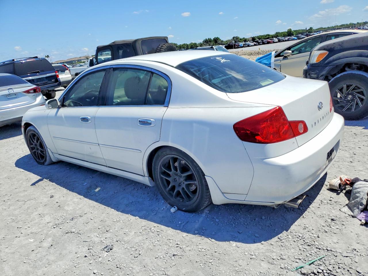 2005 Infiniti G35 VIN JNKCV51E55M218231 photo 2