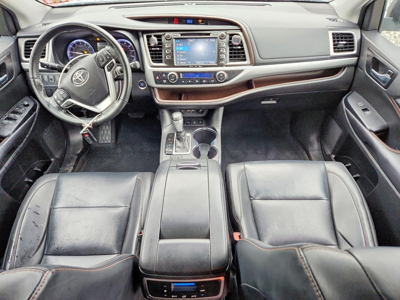 2019 Toyota Highlander VIN 5TDJZRFH9KS622351 photo 8
