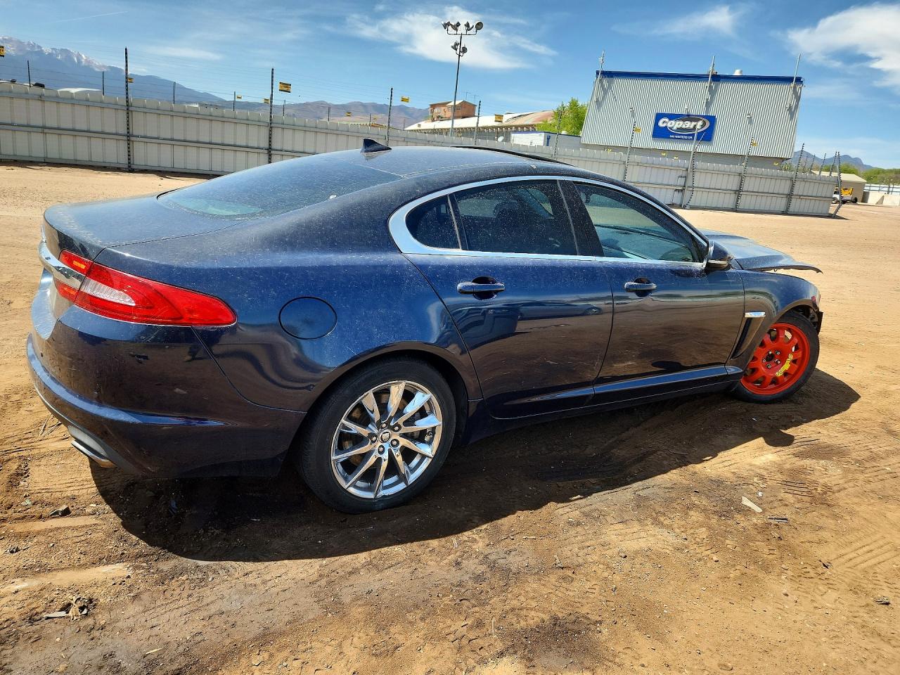2013 JAGUAR Xf VIN SAJWA0ES0DPS78817 photo 3