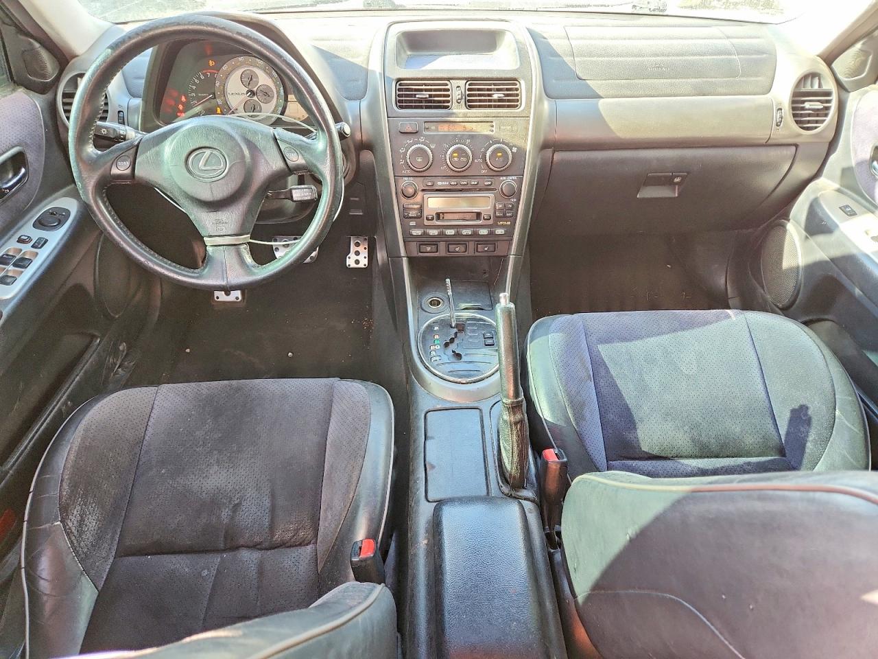 2001 LEXUS Is VIN JTHBD182010011119 photo 8