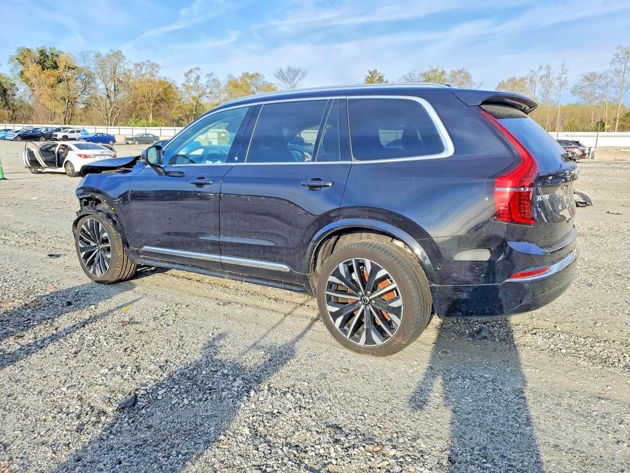 2025 Volvo Xc90 VIN YV4062PB1S1366853 photo 2