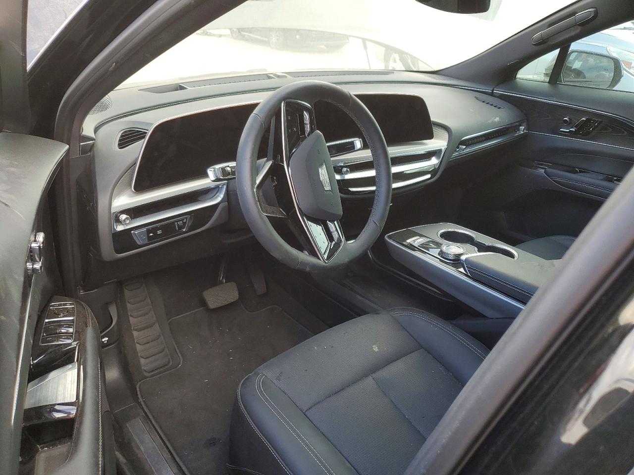 2025 Cadillac All other VIN 1GYKPNRL4SZ309641 photo 8