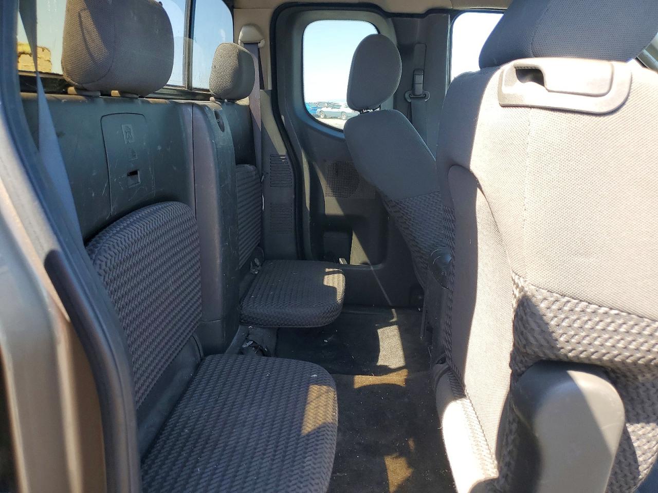 2005 Nissan Frontier VIN 1N6AD06U85C401432 photo 10
