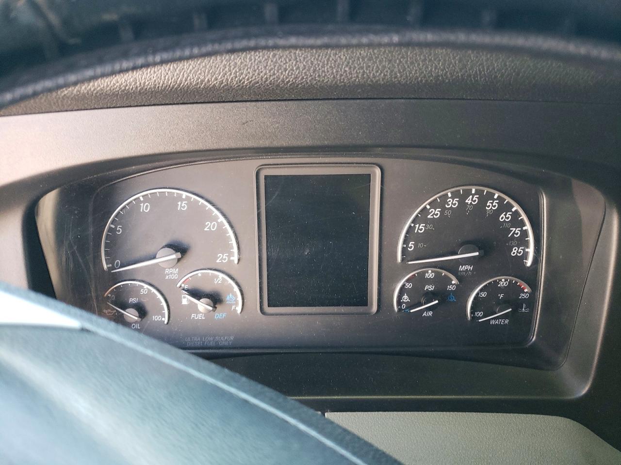2018 FREIGHTLINER All other VIN 3AKJHHDRXJSJY6194 photo 8