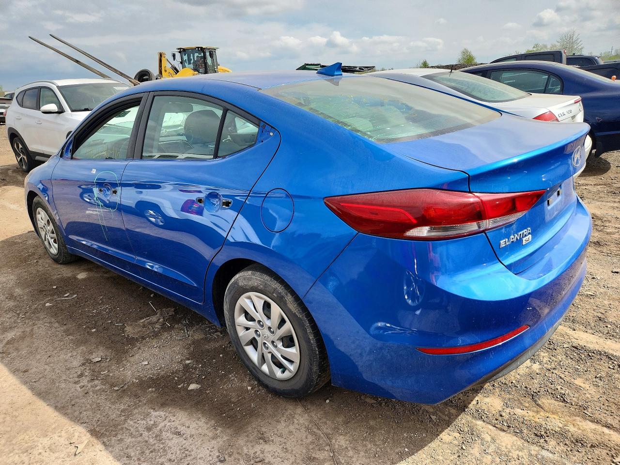 2017 Hyundai Elantra VIN KMHD74LF9HU353728 photo 2