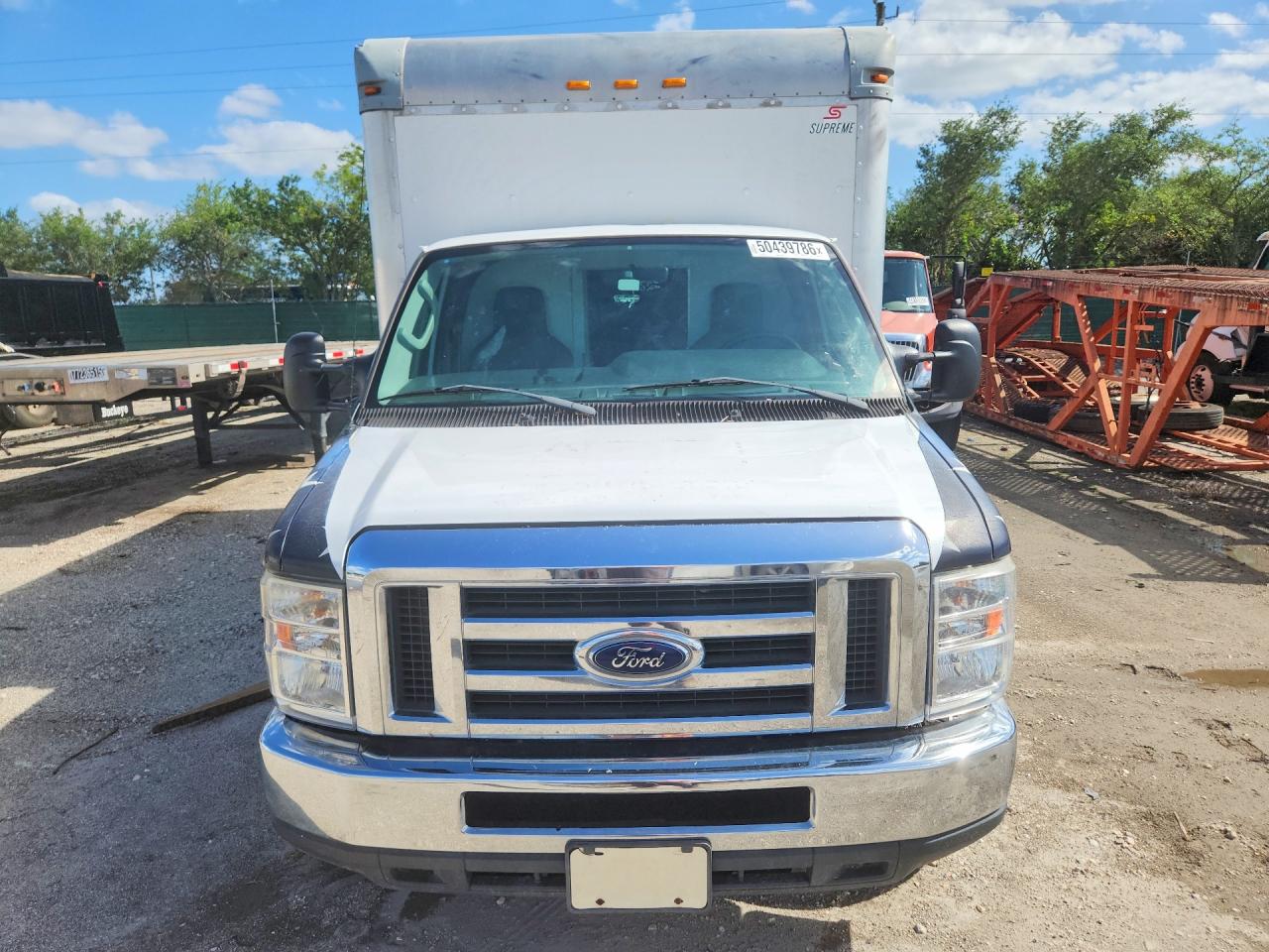 2017 FORD Econoline VIN 1FDWE3F64HDC68140 photo 5