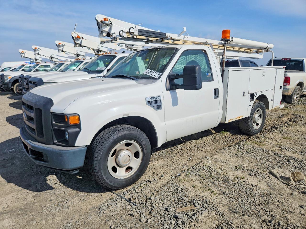 2008 Ford F350 VIN 1FDWF30548EC54908 photo 1