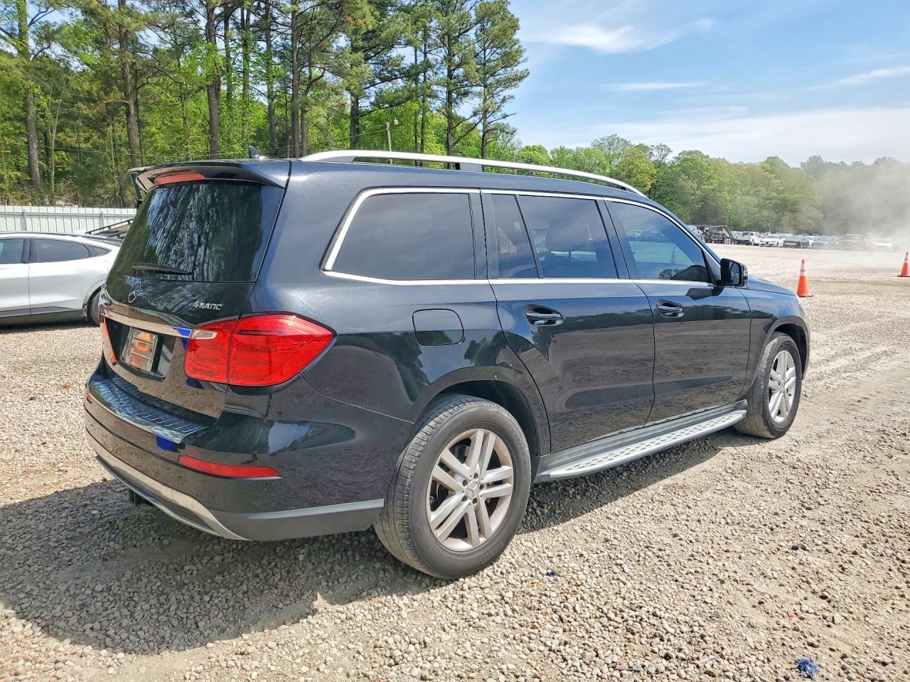 2014 Mercedes-Benz Gl-class VIN 4JGDF7CE8EA420909 photo 3