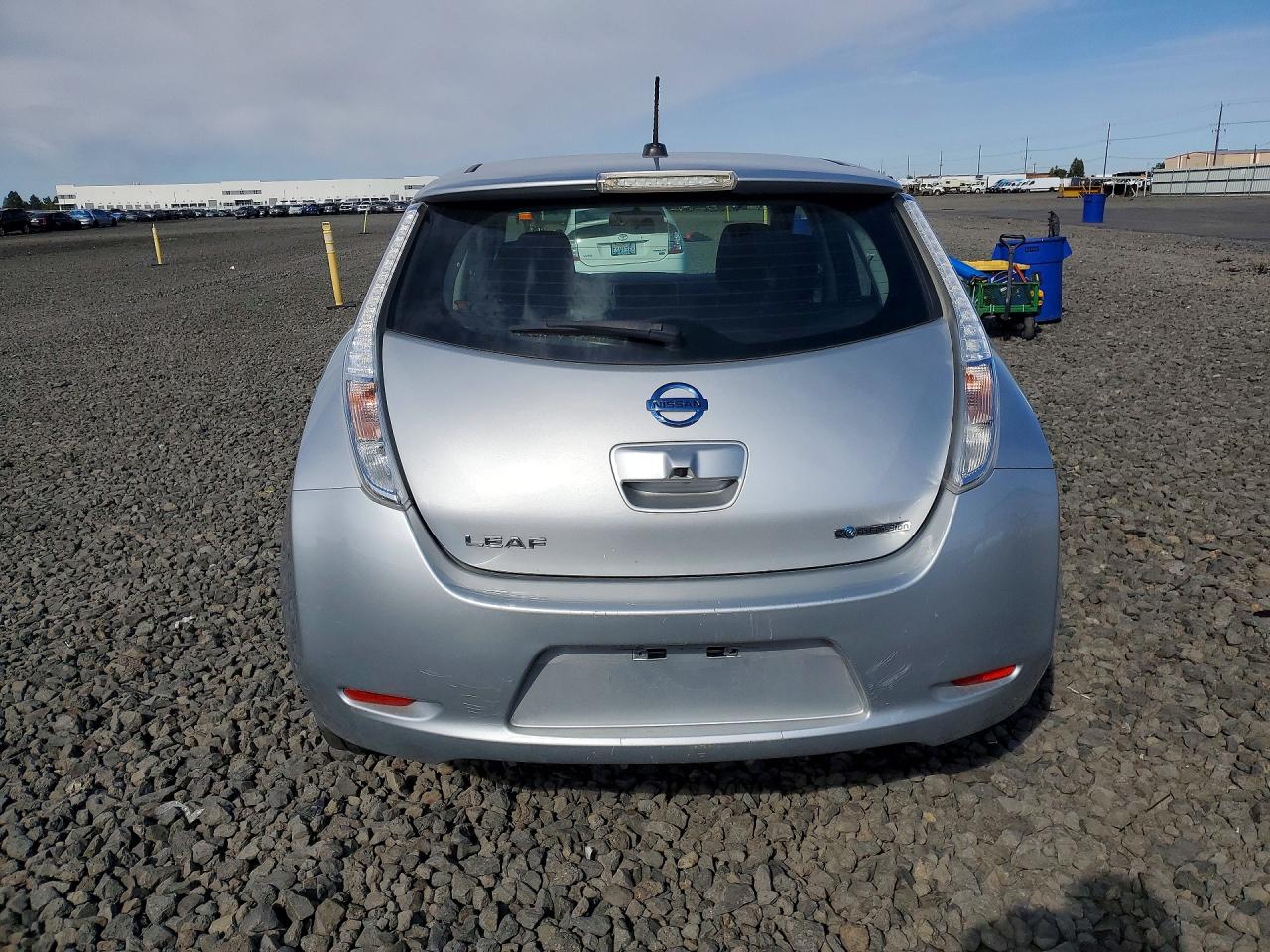 2017 Nissan Leaf VIN 1N4BZ0CP5HC307929 photo 6