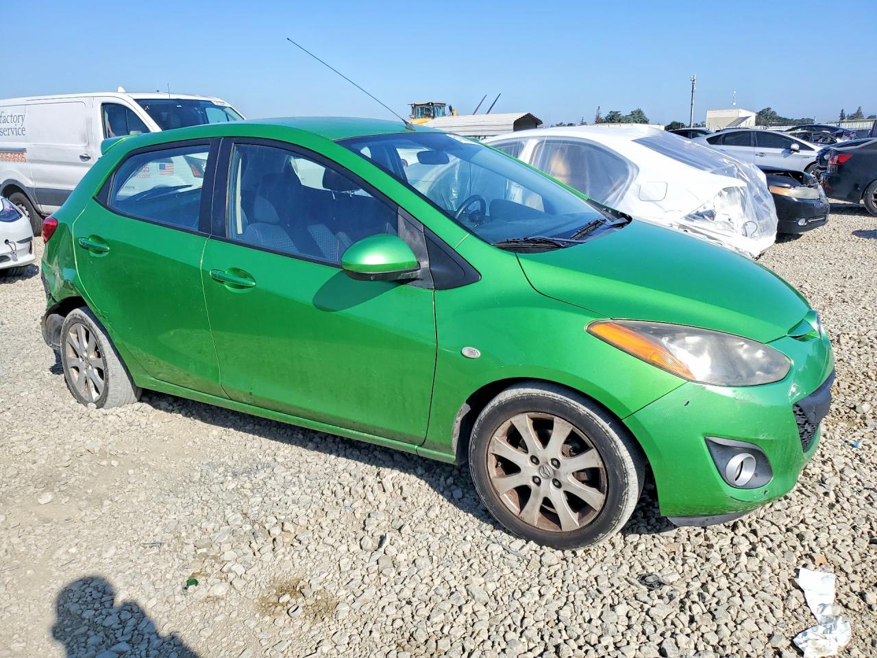 2011 Mazda 2 VIN JM1DE1HZ6B0115636 photo 4