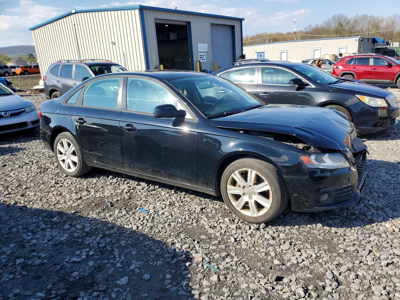 2011 Audi A4 VIN WAUDFAFL2BA110047 photo 4