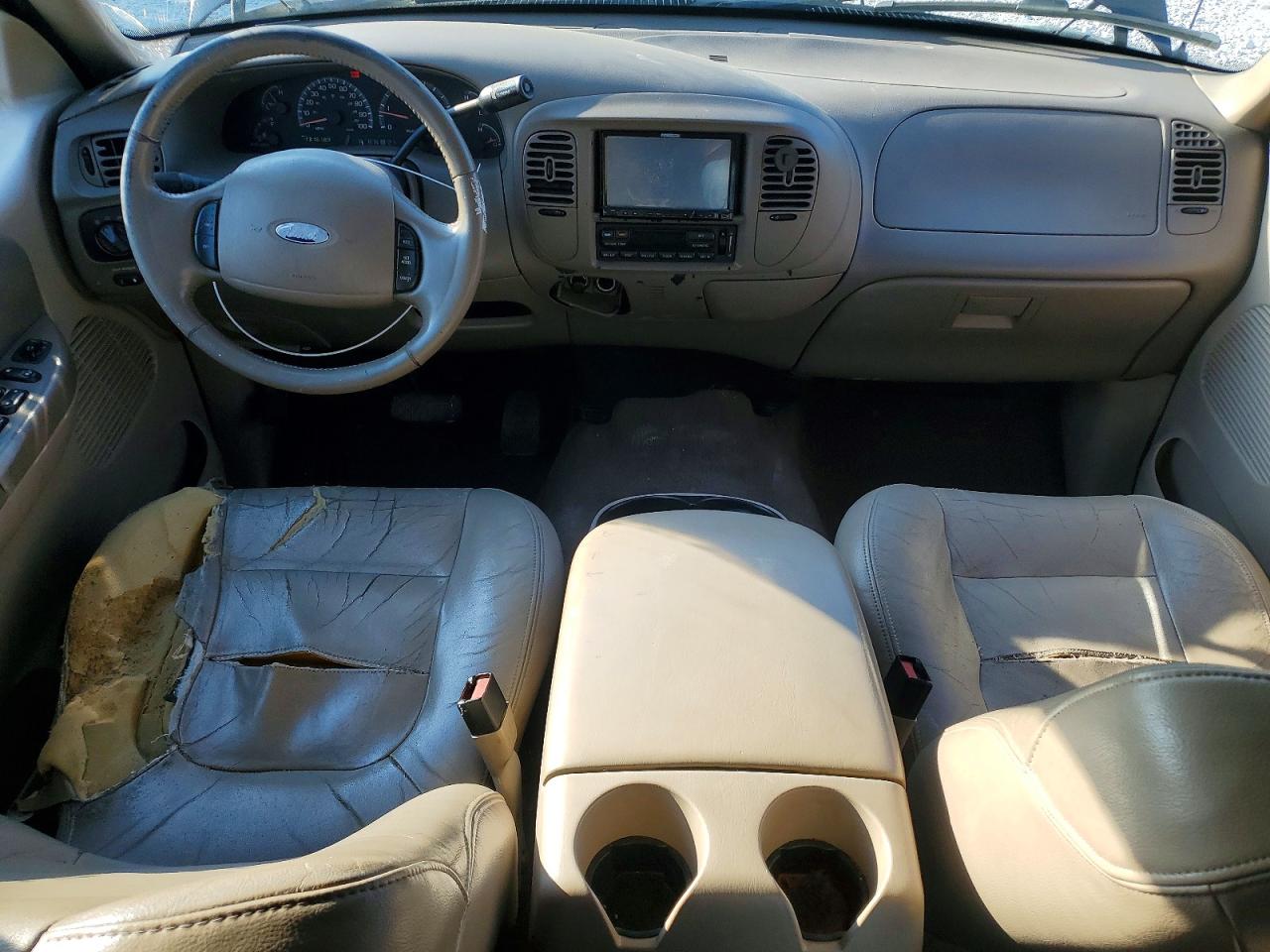 2003 Ford F150 VIN 1FTRW07L03KD05173 photo 8