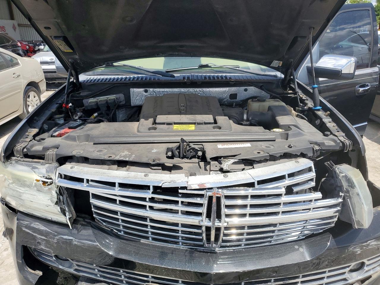 2010 Lincoln Navigator VIN 5LMJJ2H57AEJ10778 photo 12