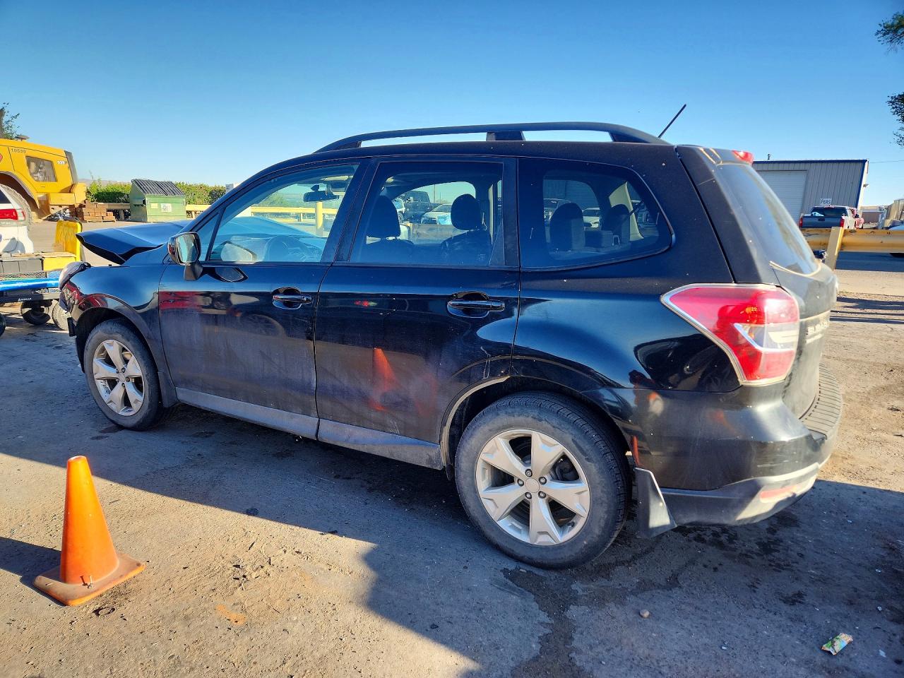 2015 Subaru Forester VIN JF2SJADC5FG469909 photo 2