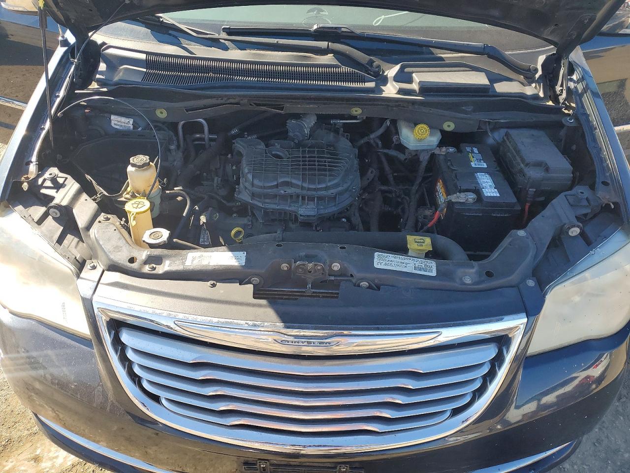 2014 Chrysler Minivan VIN 2C4RC1CG7ER250166 photo 12