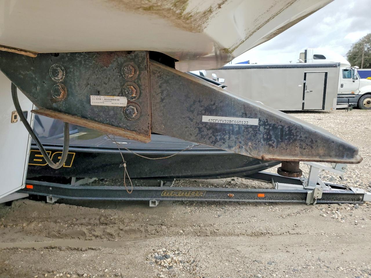 2011 DUTCHMEN VOLTAGE CAMPER VIN 47CFVTV32BC660122 photo 7