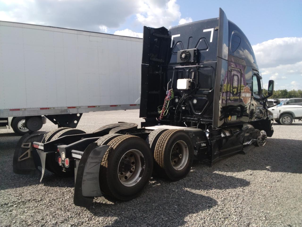 2021 FREIGHTLINER All other VIN 3AKJHHDR5MSMY1935 photo 4