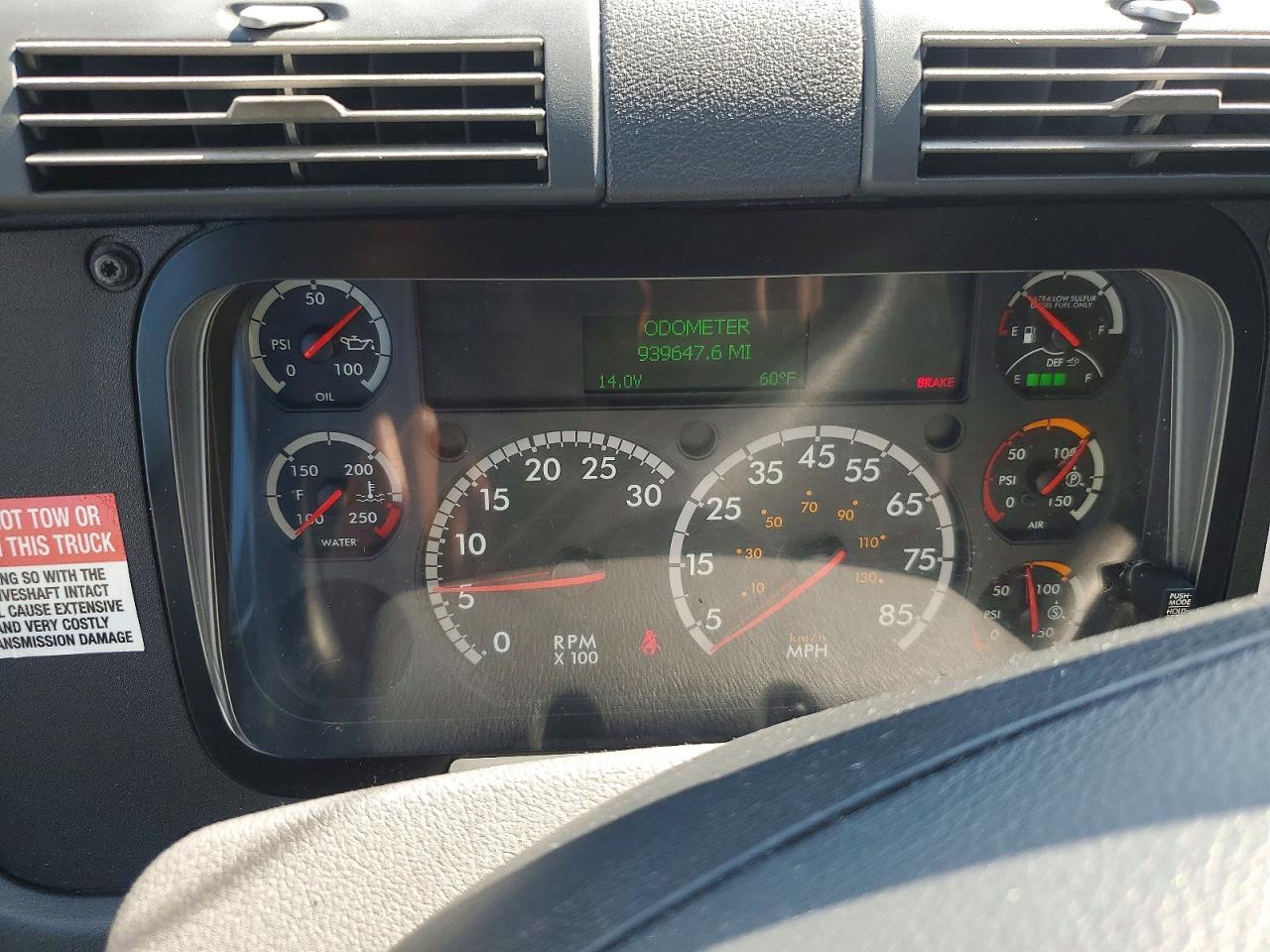 2019 FREIGLINER All other VIN 3AKJGLDR2KDJW1818 photo 8