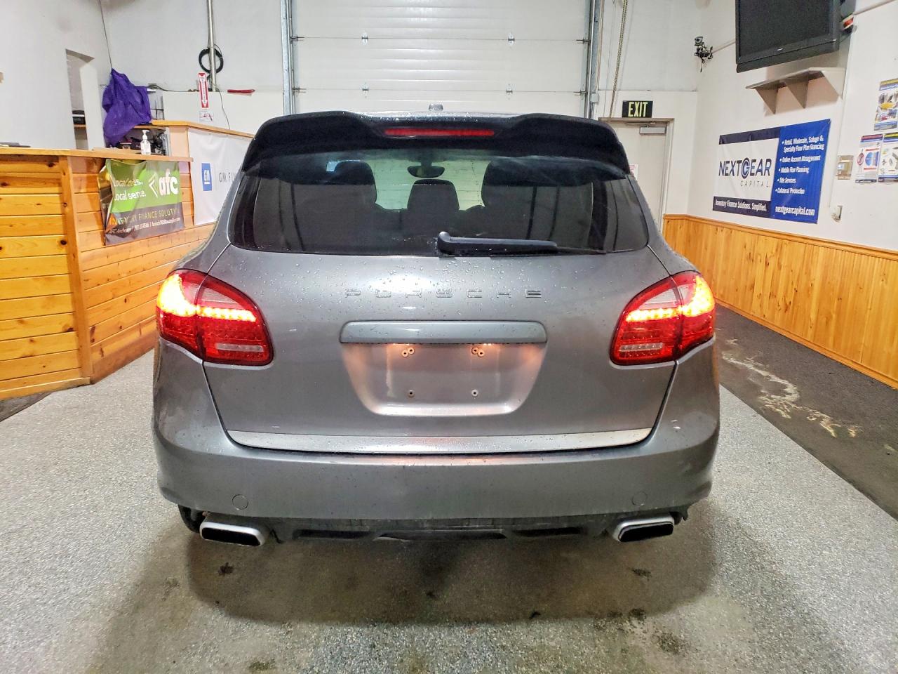 2013 Porsche Cayenne VIN WP1AA2A21DLA06227 photo 6
