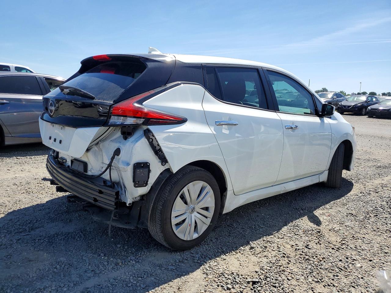 2023 Nissan Leaf VIN 1N4AZ1BV5PC556618 photo 3