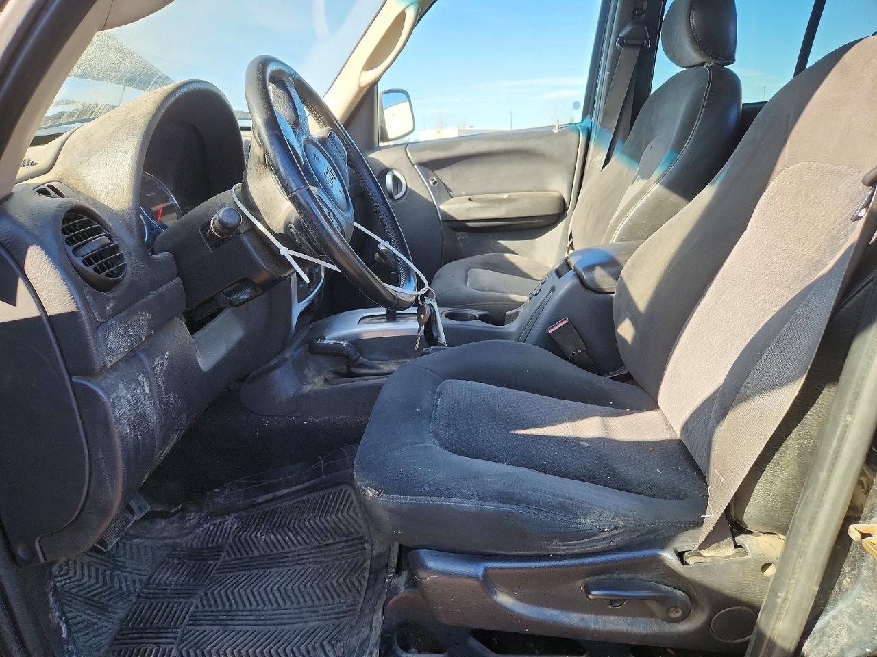 2003 JEEP Liberty VIN 1J4GL58K43W670851 photo 7