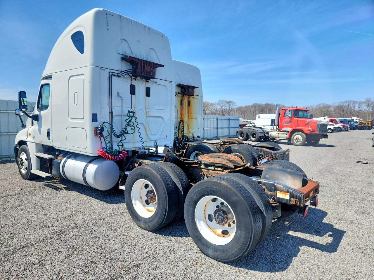 2015 FREIGHTLINER All other VIN 1FUJGLD67FLGJ1338 photo 3