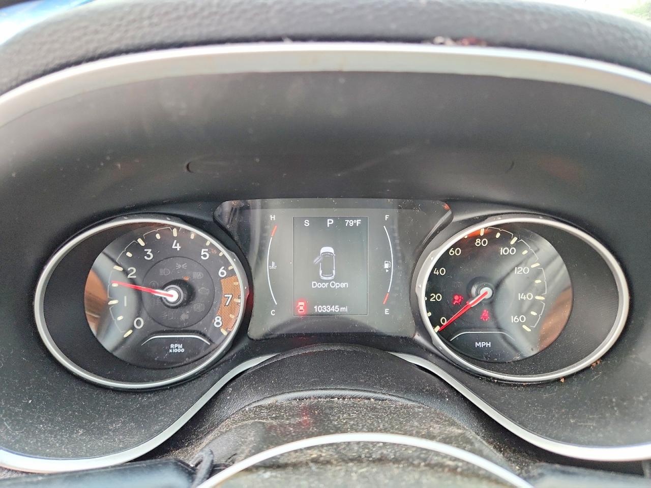 2019 Jeep Grand cher VIN 3C4NJDBB0KT689455 photo 9