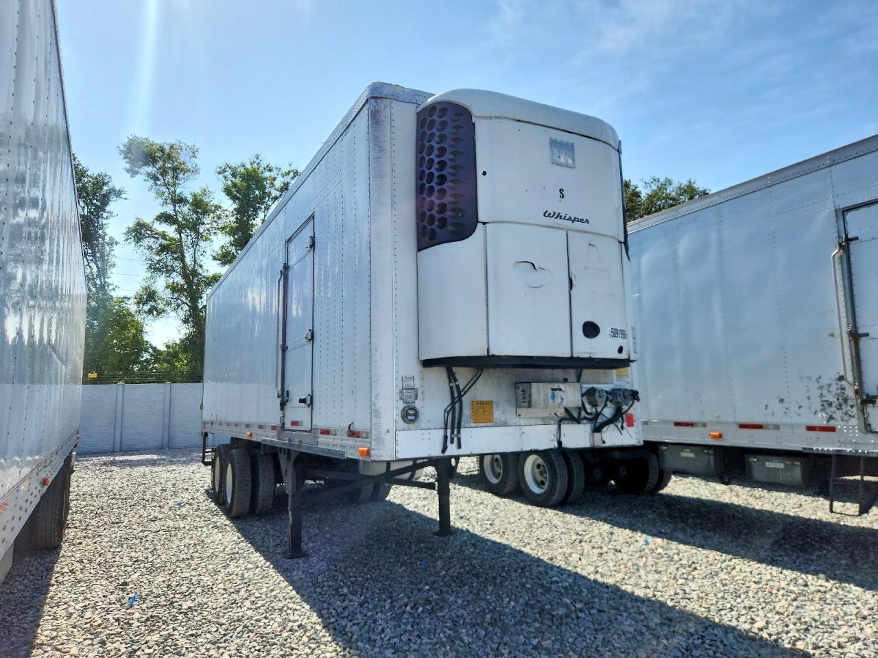 2015 UTILITY All models VIN 1UYVS2321FM245501 photo 1