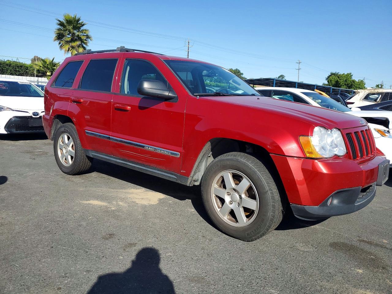 2010 Jeep Cherokee VIN 1J4PR4GK9AC121056 photo 4