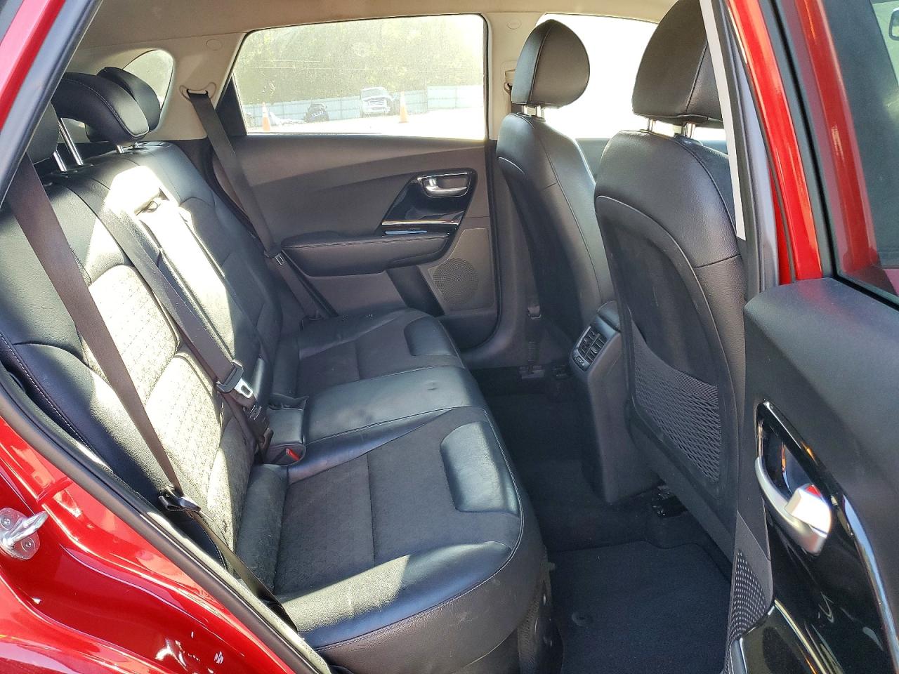 2019 Kia Niro VIN KNDCC3LC7K5250563 photo 10