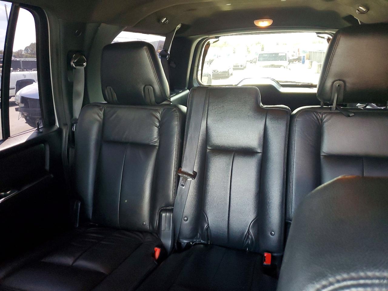 2015 Ford Expedition VIN 1FMJK1JT0FEF32014 photo 10
