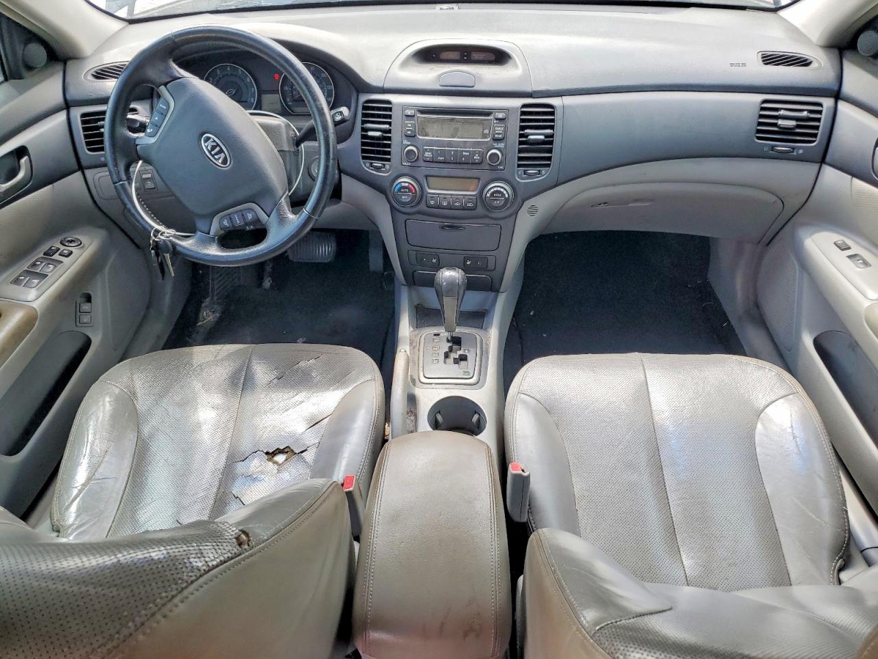 2008 Kia Optima VIN KNAGE123985238714 photo 8