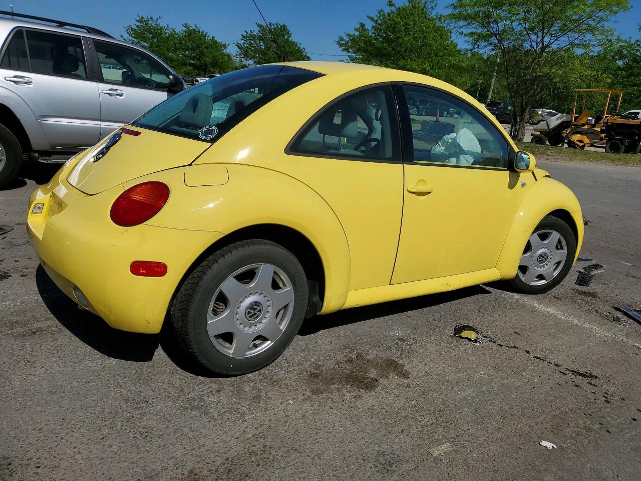 2001 VOLKSWAGEN Beetle VIN 3VWCP21CX1M461229 photo 3