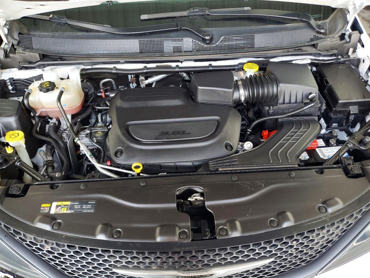 2025 Chrysler Minivan VIN 2C4RC1CG7SR534974 photo 12