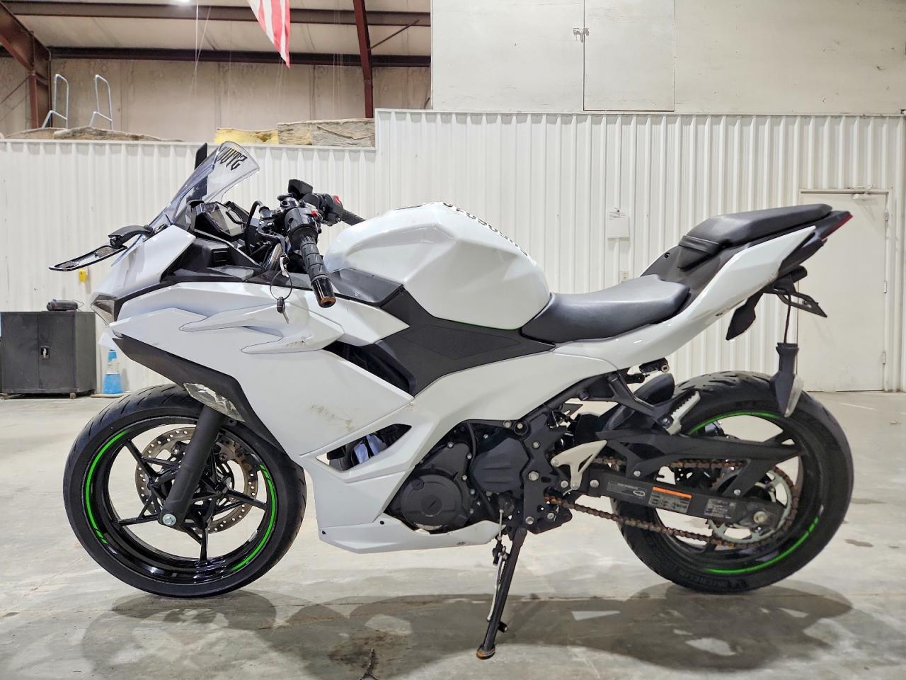 2025 KAWASAKI Ex VIN ML5EXGH14SDA56538 photo 3