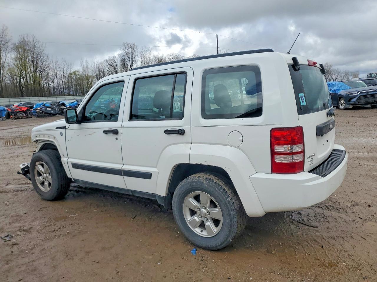 2012 Jeep Liberty VIN 1C4PJMAK9CW186996 photo 2