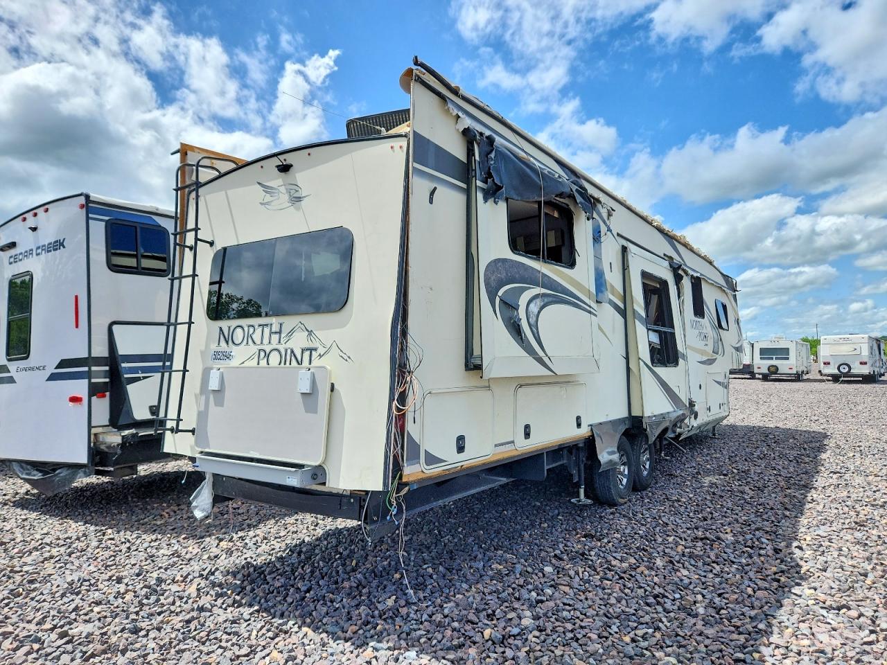 2020 JAYCO All models VIN 1UJCJ0BV6L1LZ0068 photo 4