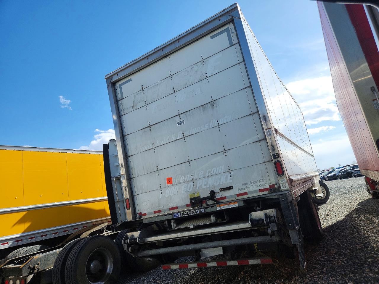 2023 FREIGHTLINER All other VIN 3ALACWFC3PDNT1361 photo 3