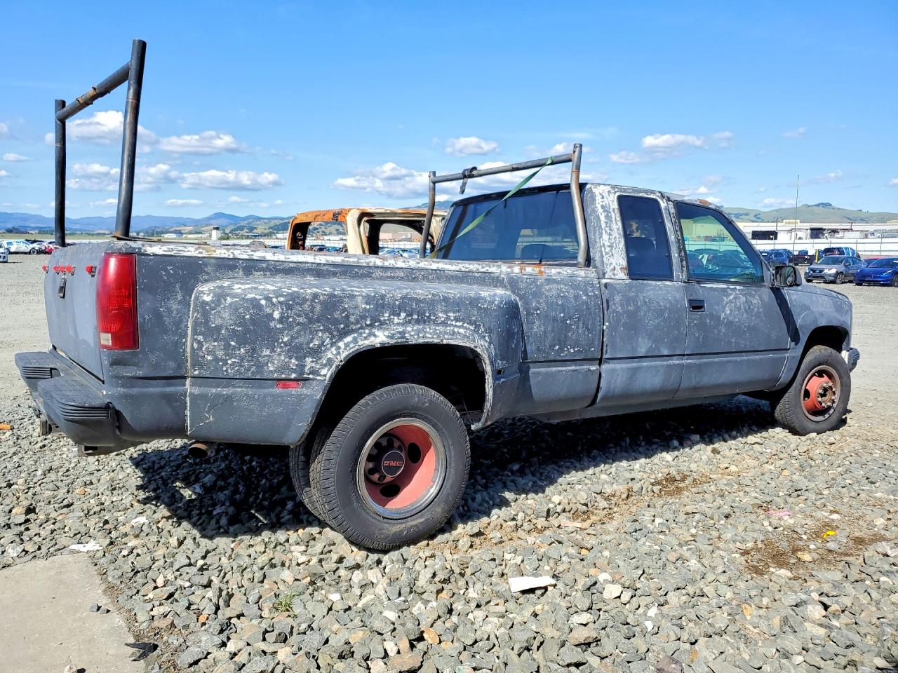 1993 GMC SIERRA VIN 1GTHK39N2PE526544 photo 3