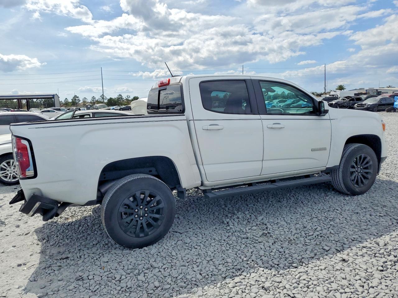 2022 GMC Canyon VIN 1GTG5CEN8N1310744 photo 3