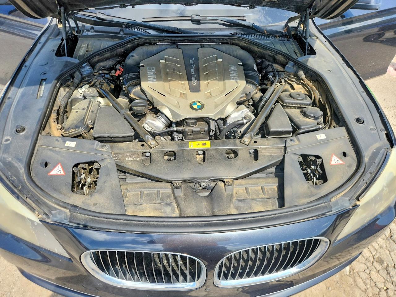 2011 BMW 7 series VIN WBAKX8C57BC198391 photo 11